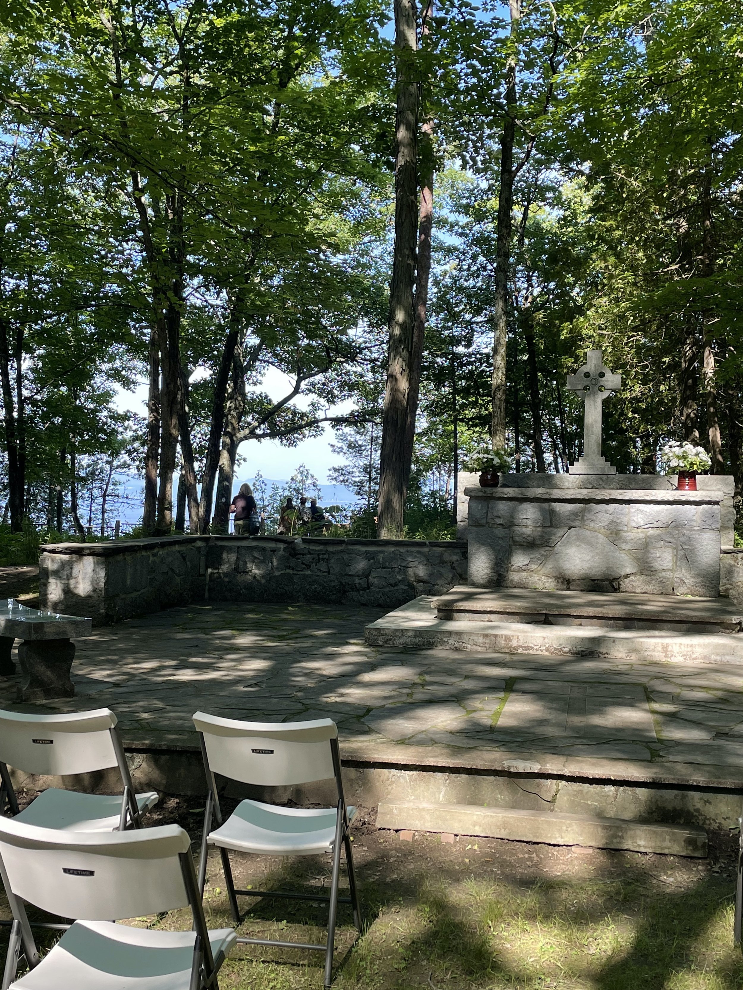 Rock Point retreat outdoor memorial. Martha Dallas, officiant